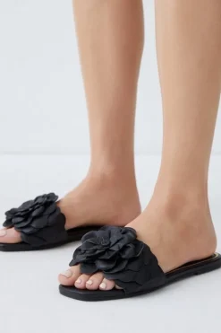 Karen Millen Leather Floral Flat Sandal black Hot