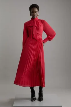 Karen Millen Petite Pleated Tie Neck Woven Maxi Dress With Belt red Outlet